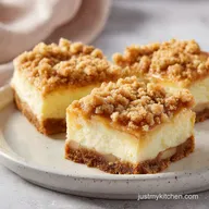 Apple Streusel Cheesecake Bars: Failure-Proof
