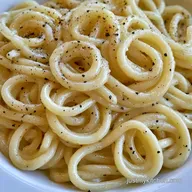 Bucatini Cacio e Pepe in 20 Minutes