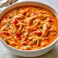 Crockpot Creamy Chicken Taco Soup: Rich