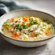 Easy Chicken and Rice Soup: Tender and Silky