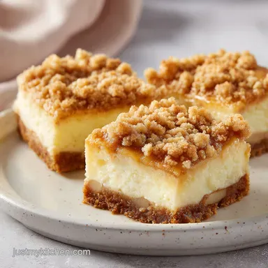 Apple Streusel Cheesecake Bars: Silky