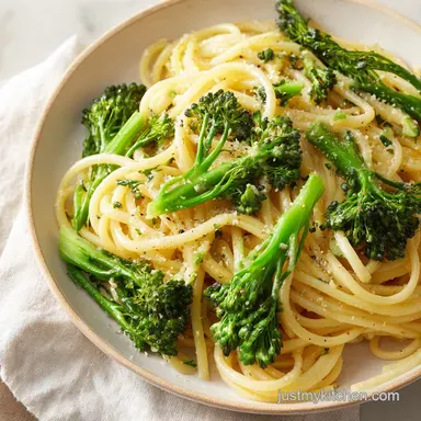 Creamy Boursin Cheese Pasta With Broccoli in 25 Minutes